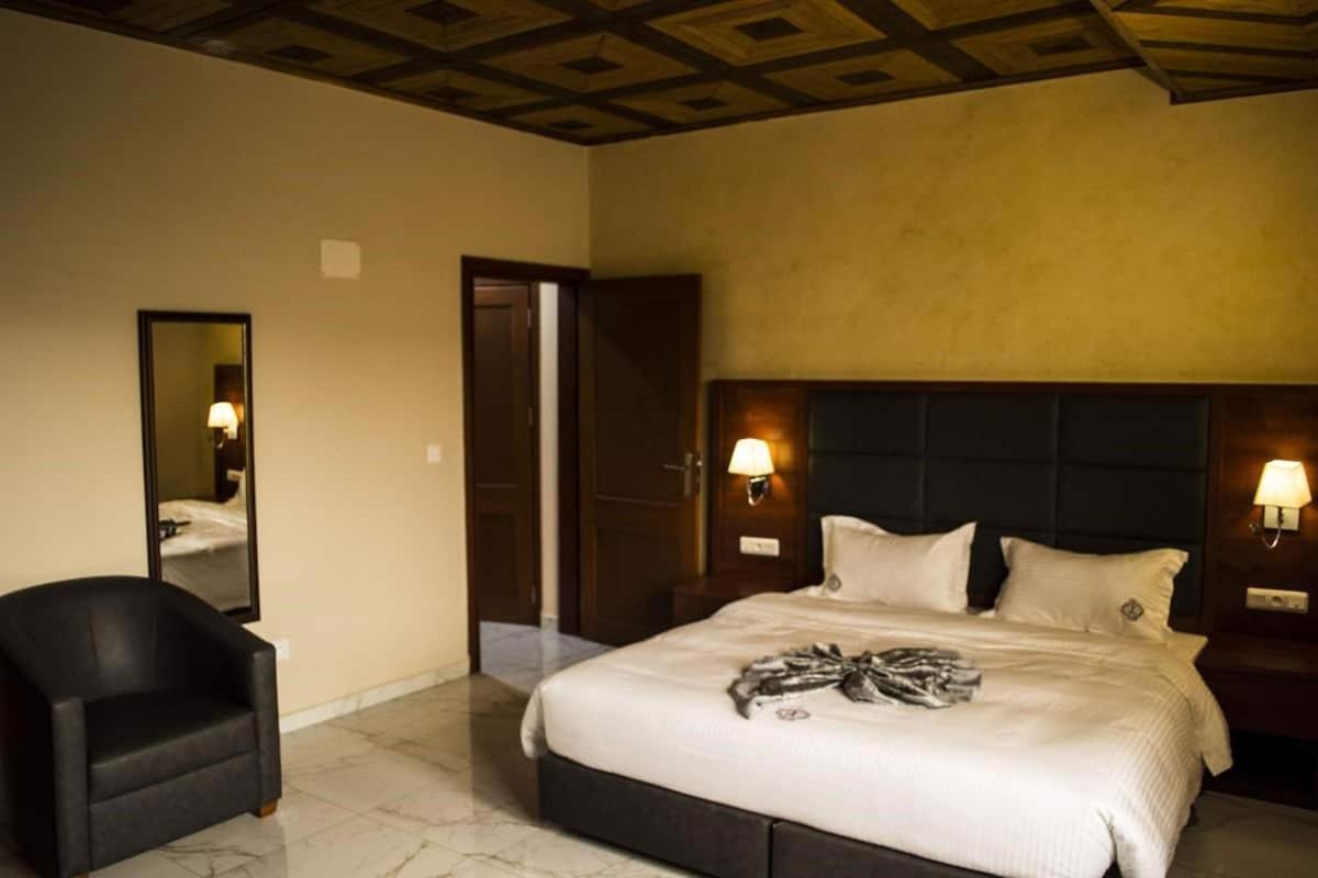 Hotel Jouvence International Yaoundé Exterior foto